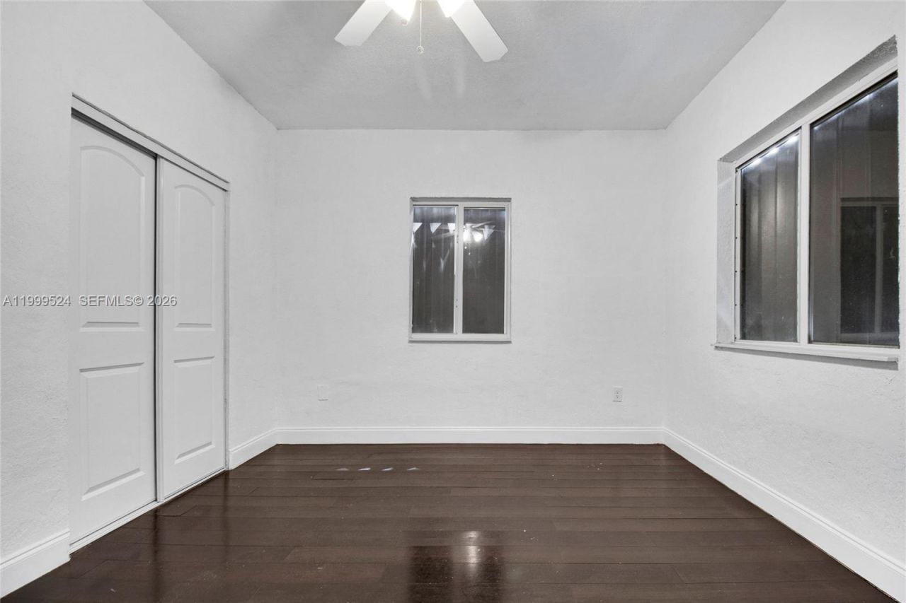 1925 NW 49th St, Miami, FL 33142 Photo