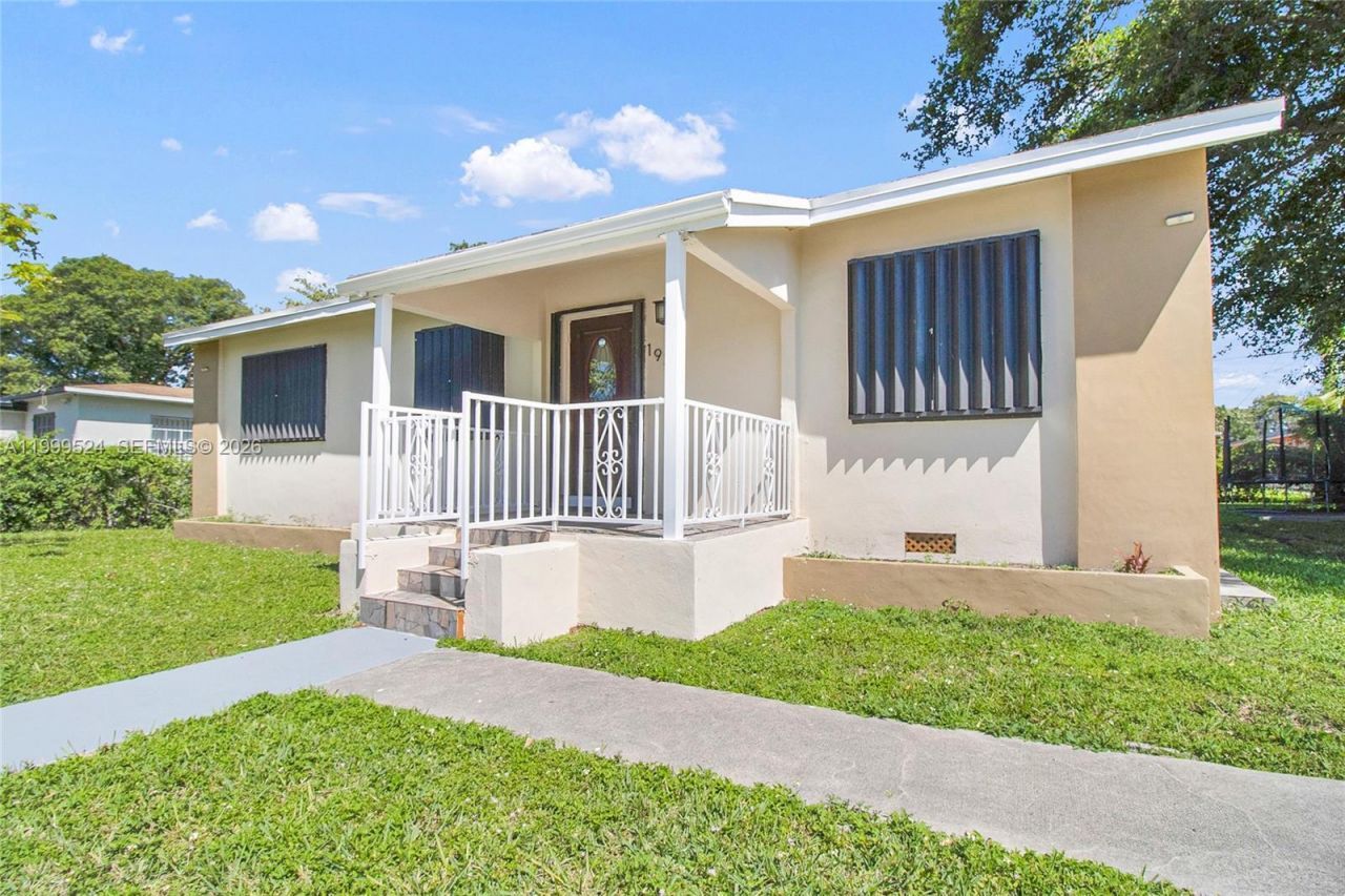 1925 NW 49th St, Miami, FL 33142 Photo