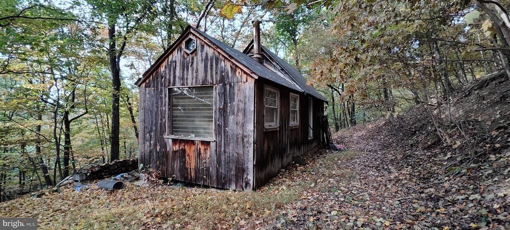 22000 HORSE VALLEY ROAD, DOYLESBURG, PA 17219
