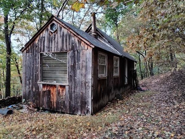 22000 HORSE VALLEY ROAD, DOYLESBURG, PA 17219