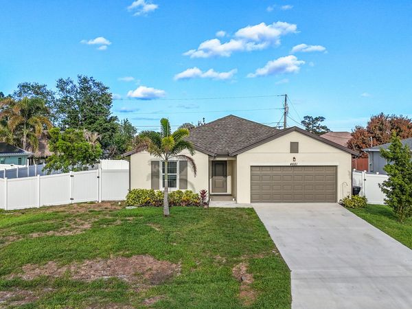 4681 SW Babylon Street, Port St. Lucie, FL 34953
