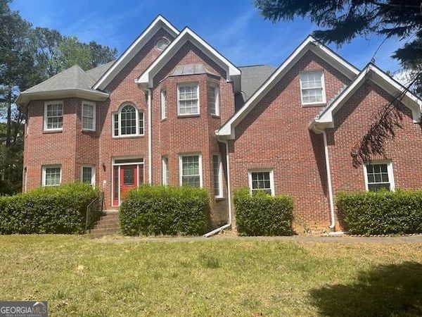 100 MATTHEW Way, Fayetteville, GA 30214
