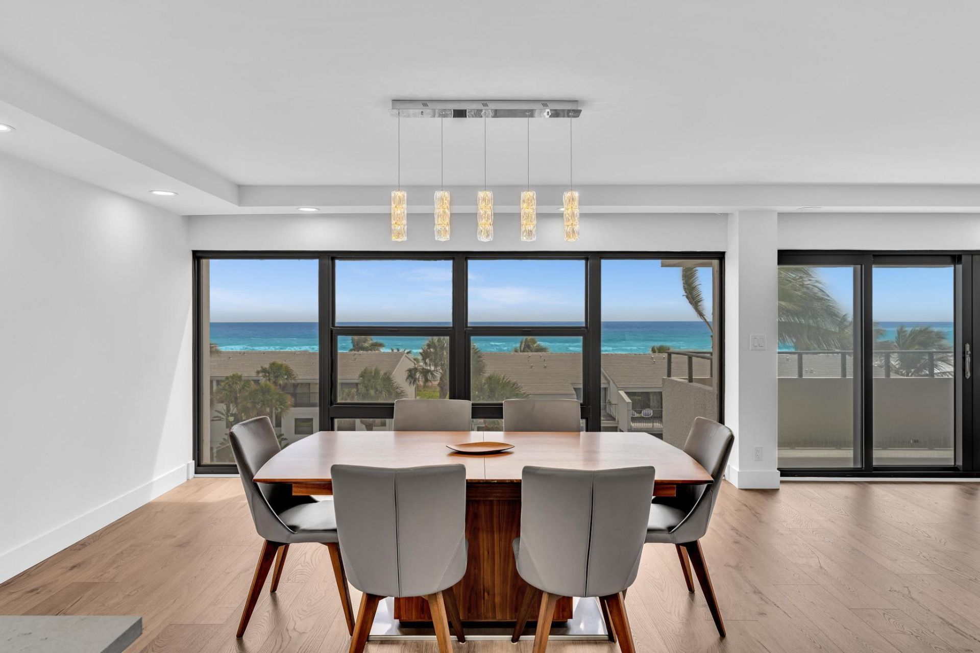 2175 S Ocean Boulevard, Unit 305, Delray Beach, FL 33483 Photo