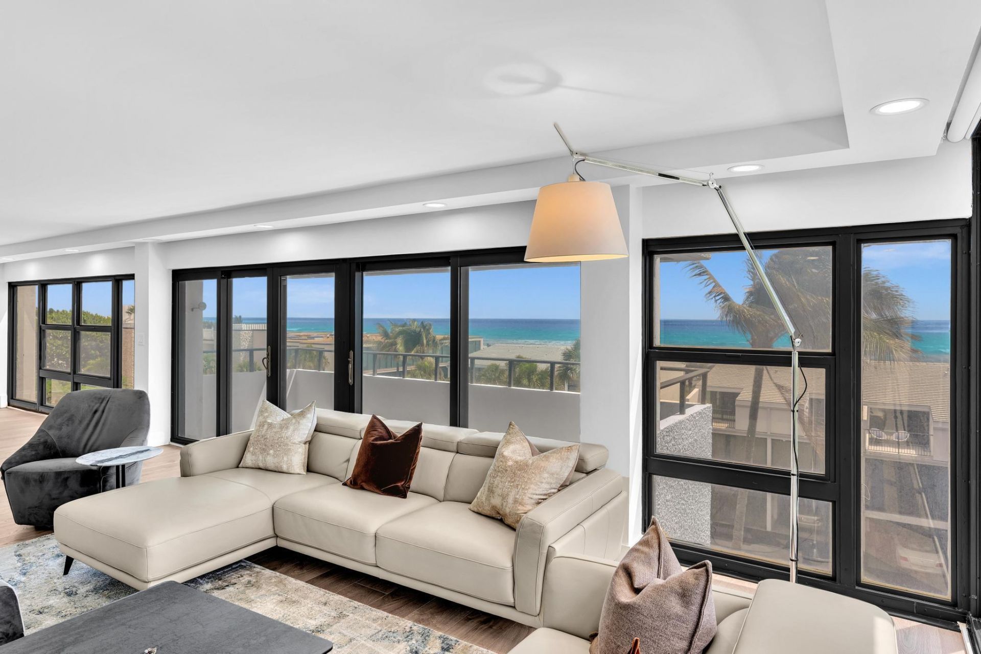 2175 S Ocean Boulevard, Unit 305, Delray Beach, FL 33483 Photo