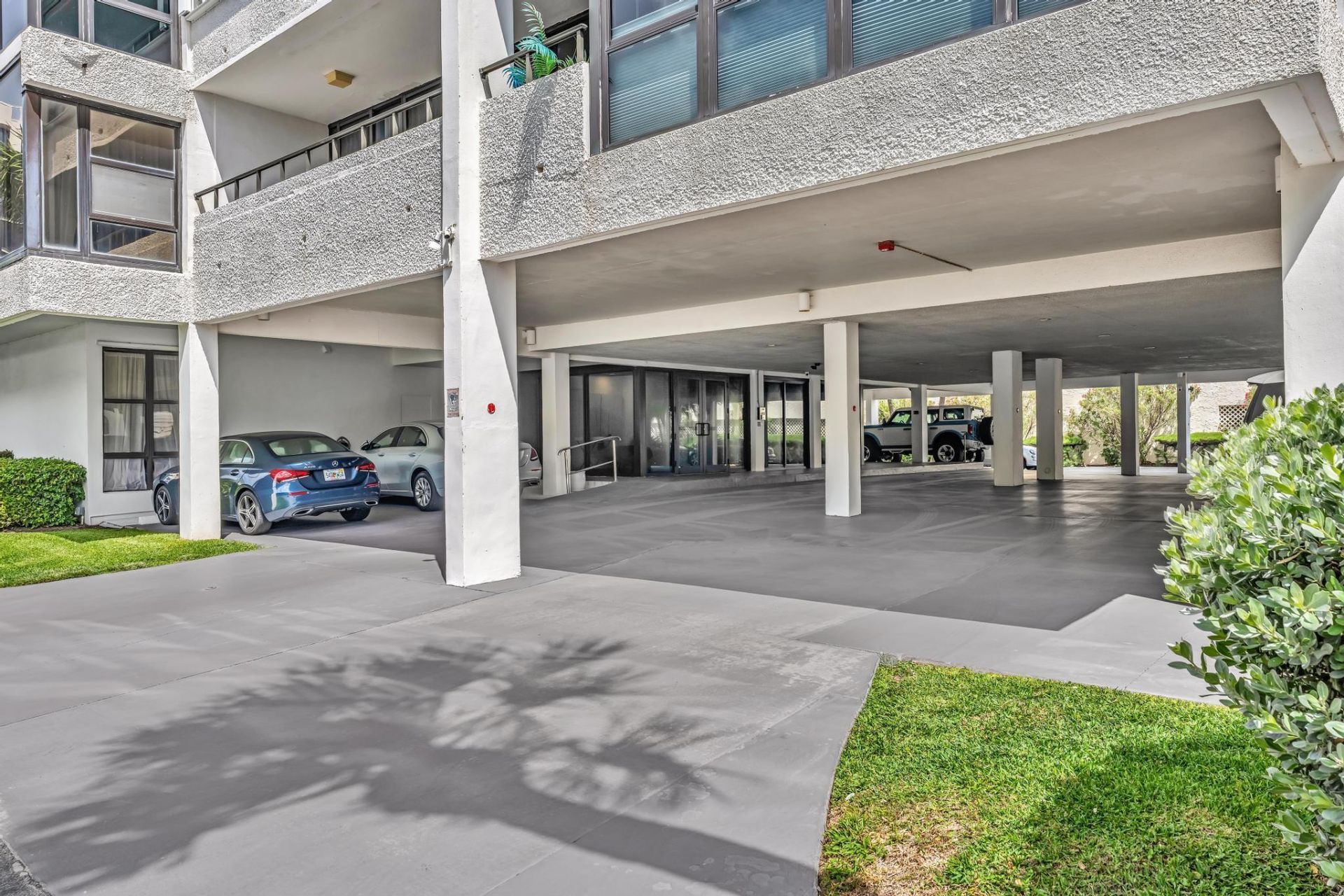 2175 S Ocean Boulevard, Unit 305, Delray Beach, FL 33483 Photo