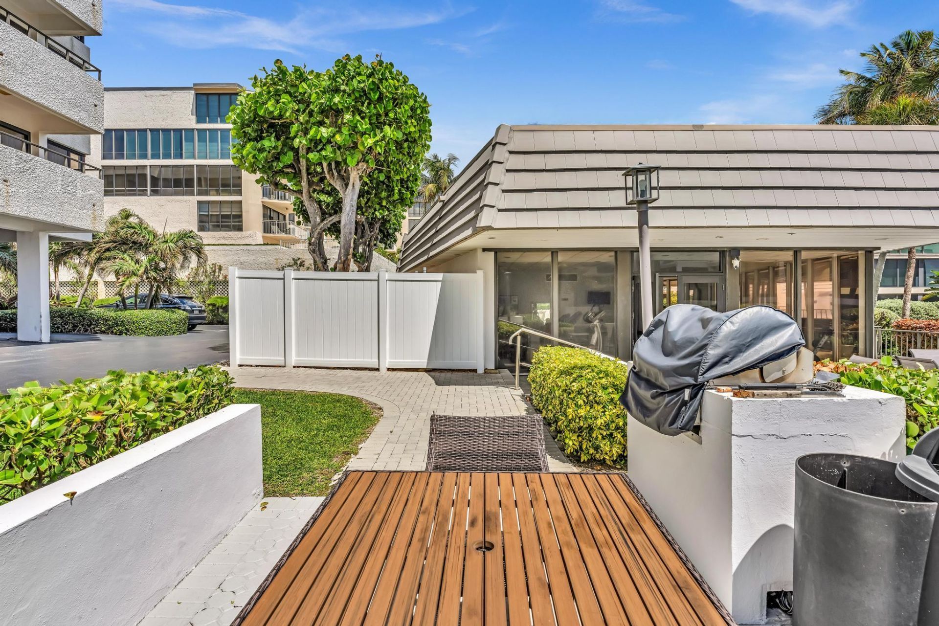 2175 S Ocean Boulevard, Unit 305, Delray Beach, FL 33483 Photo