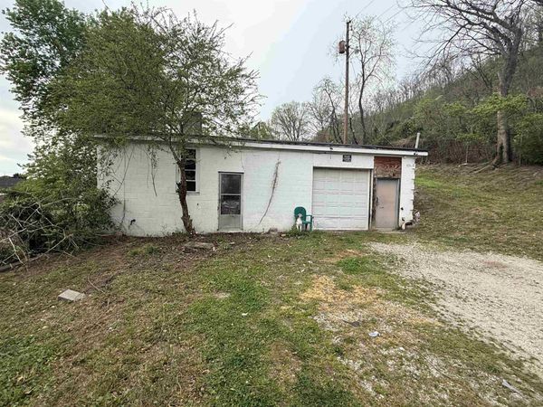 1025 Pine st , Ironton, OH 45638