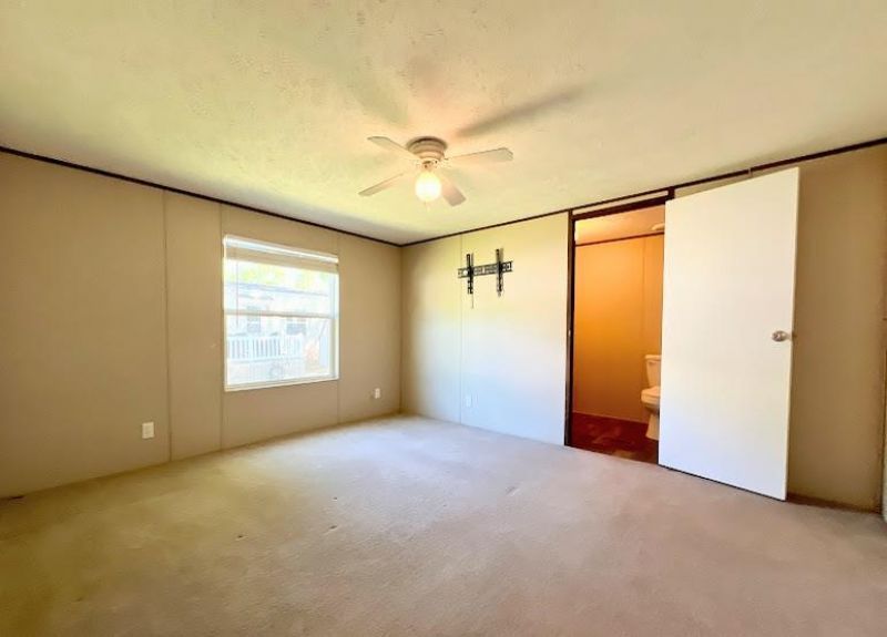 499 Keystone Ln. Photo 11