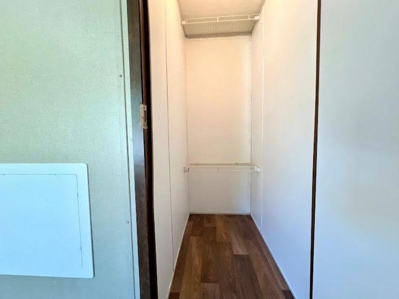 499 Keystone Ln. Photo 17