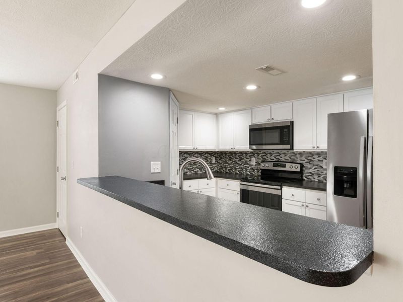 6335 Lakeview Drive W, Grove City, OH 43123 Photo 13