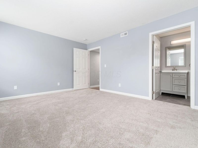 6335 Lakeview Drive W, Grove City, OH 43123 Photo 16