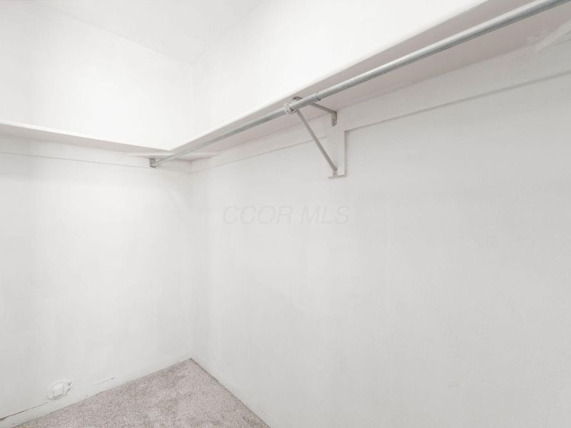 6335 Lakeview Drive W, Grove City, OH 43123 Photo 17