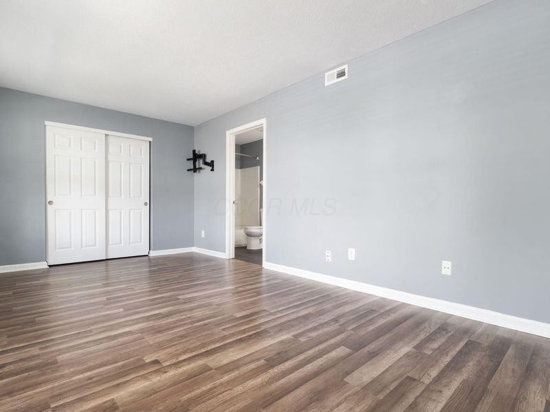 6335 Lakeview Drive W, Grove City, OH 43123 Photo 20