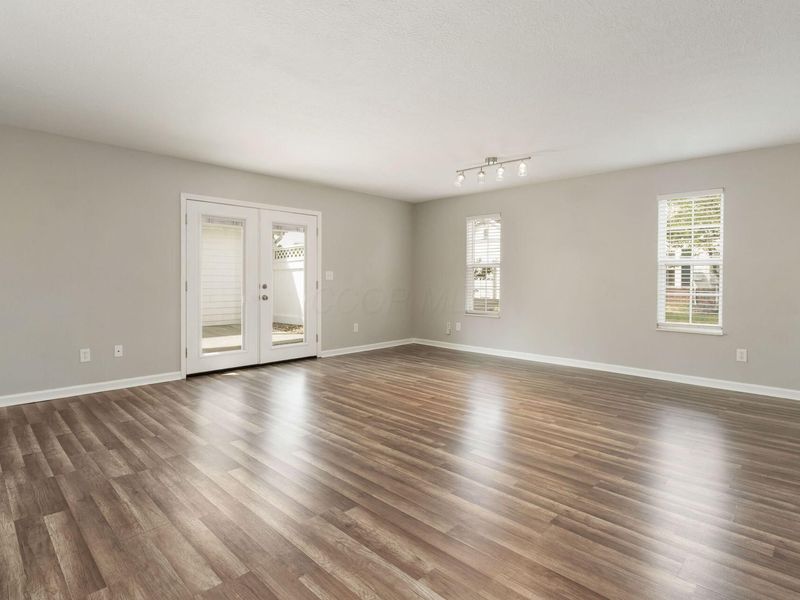 6335 Lakeview Drive W, Grove City, OH 43123 Photo 23