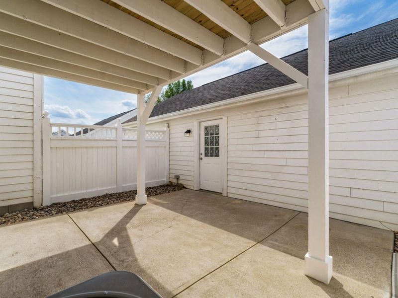 6335 Lakeview Drive W, Grove City, OH 43123 Photo 30