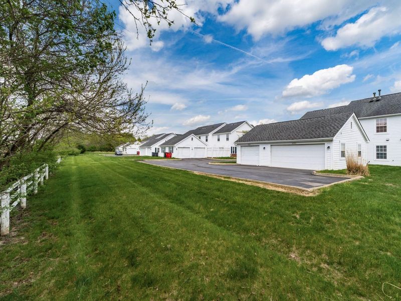 6335 Lakeview Drive W, Grove City, OH 43123 Photo 36