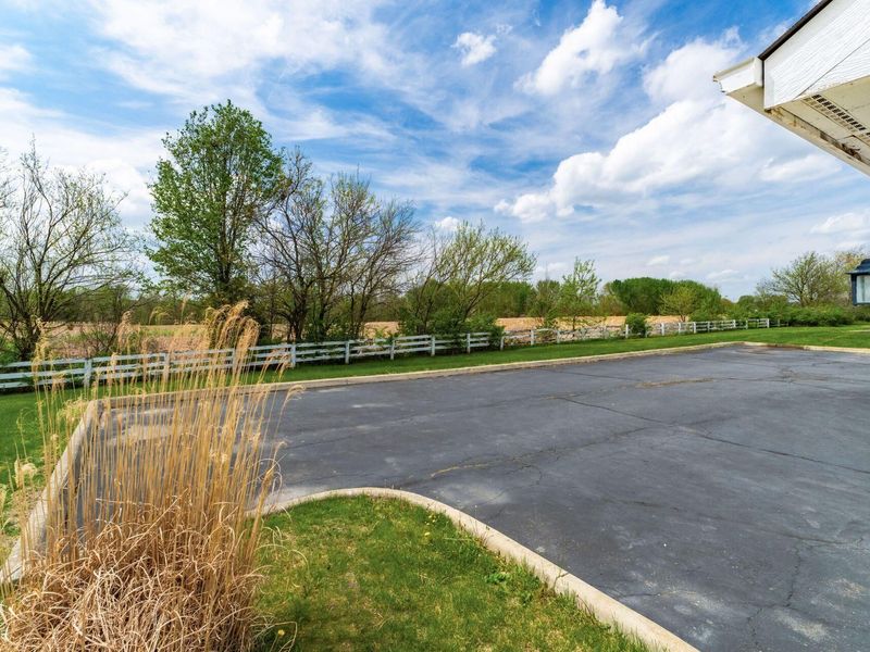 6335 Lakeview Drive W, Grove City, OH 43123 Photo 39