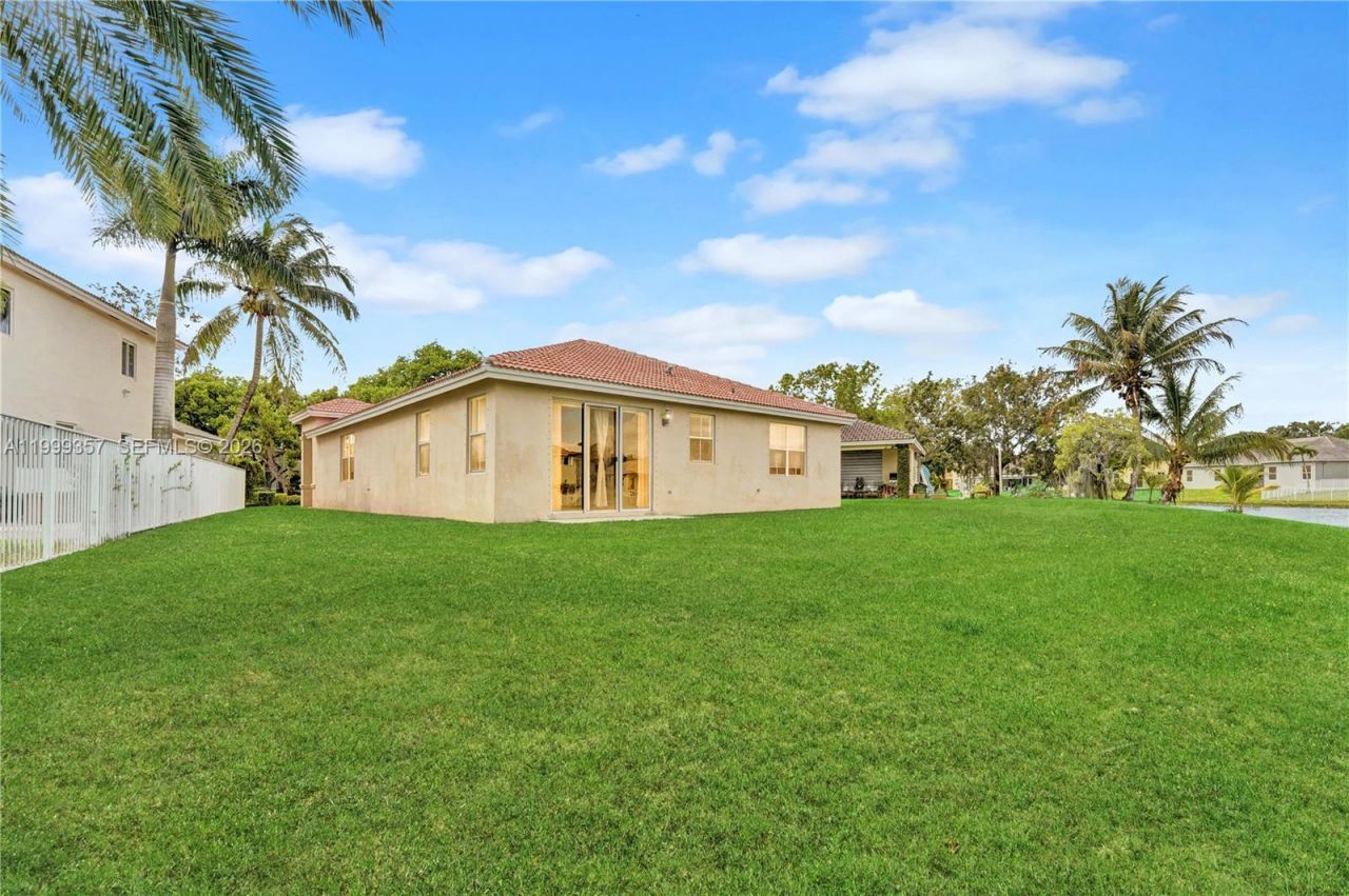 12795 SW 22nd St, Miramar, FL 33027 Photo