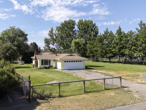 3992 NW Xavier Avenue, Redmond, OR 97756