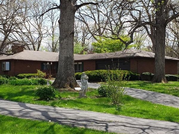 17466 Lageman Lane, Brighton, IL 62012