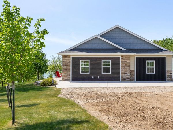 16524 94th Street SE, Hankinson, ND 58041