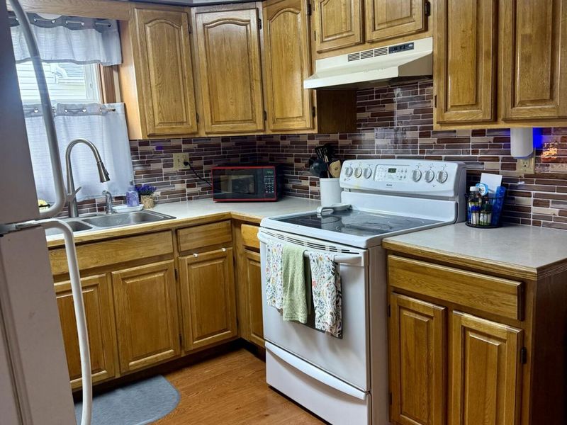 616 E Bellefontaine Street, Wapakoneta, OH 45895 Photo 9