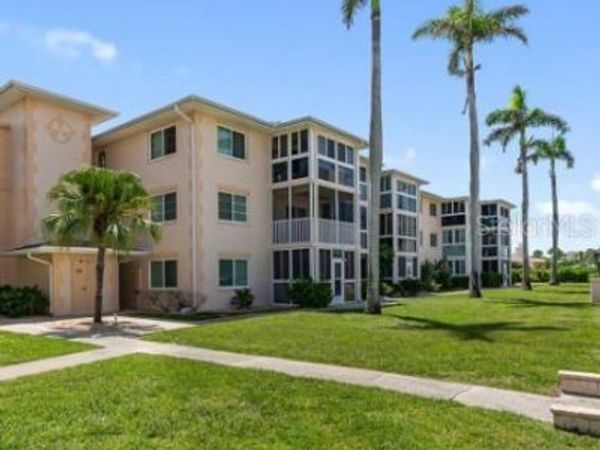 200 THE ESPLANADE N, Unit B10, VENICE, FL 34285
