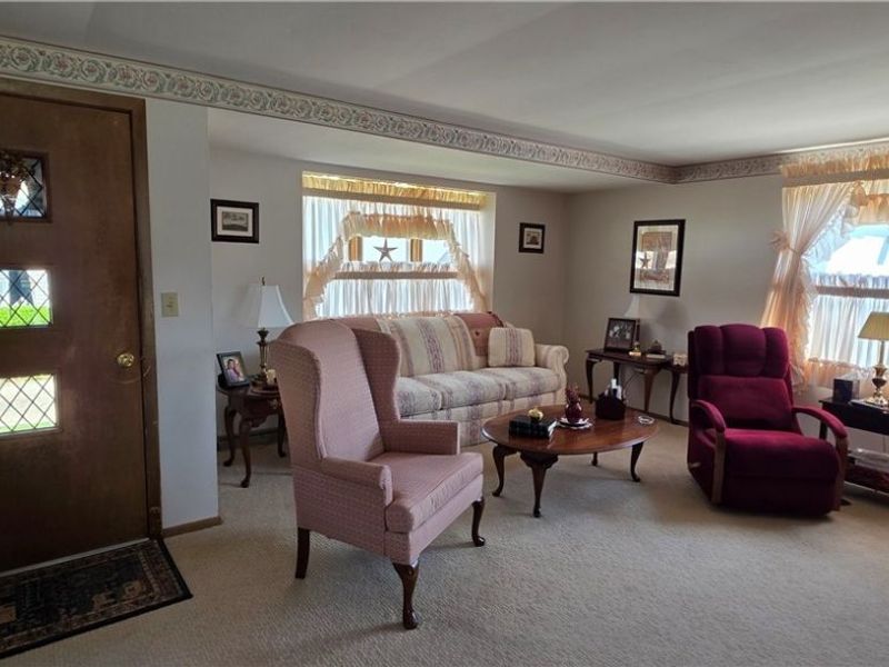 6 Thompson Lane, Shadyside, OH 43947 Photo 5