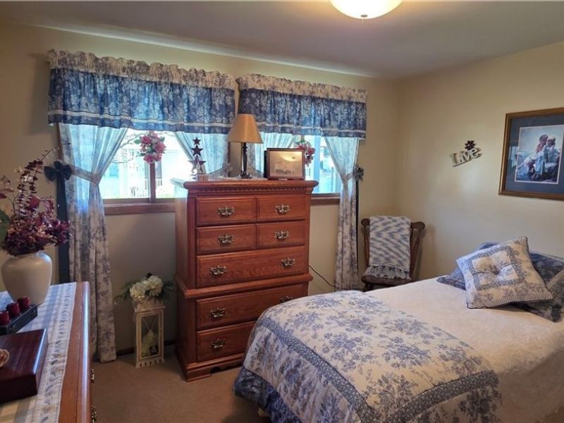 6 Thompson Lane, Shadyside, OH 43947 Photo 8