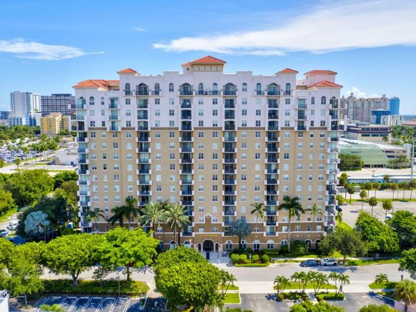 616 Clearwater Park Road, Unit Lp06, West Palm Beach, FL 33401