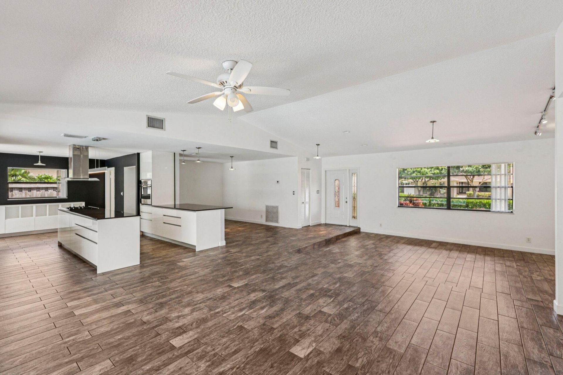 17679 Woodview Terrace, Boca Raton, FL 33487 Photo