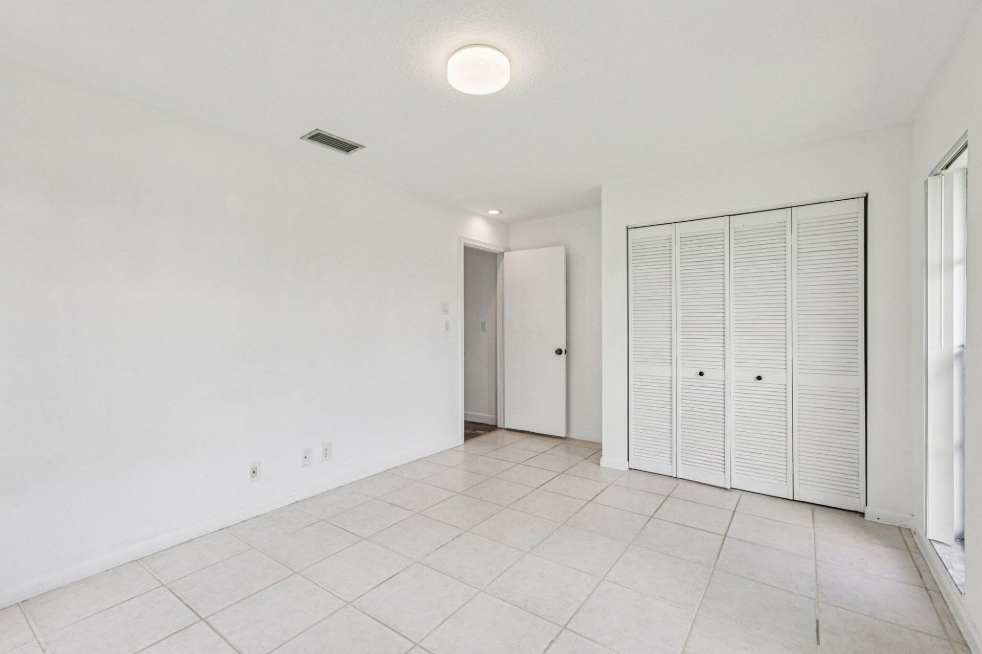 17679 Woodview Terrace, Boca Raton, FL 33487 Photo