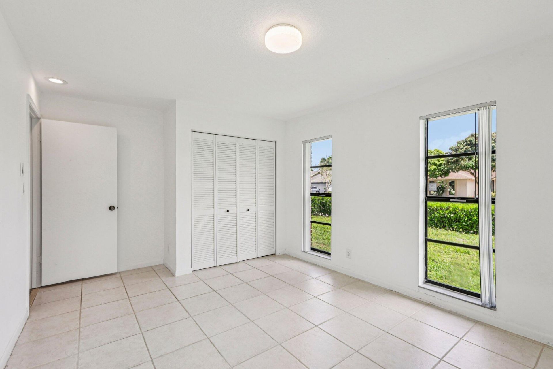 17679 Woodview Terrace, Boca Raton, FL 33487 Photo