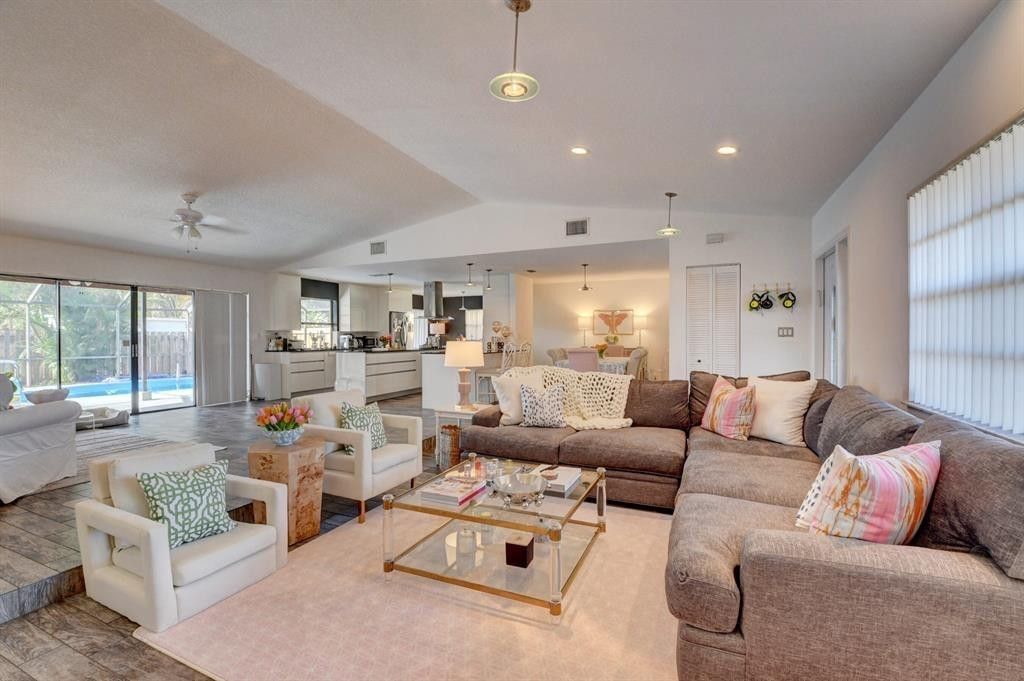 17679 Woodview Terrace, Boca Raton, FL 33487 Photo