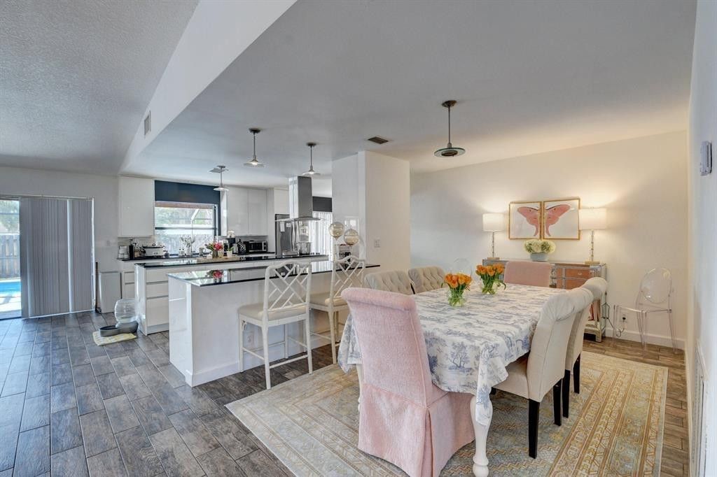 17679 Woodview Terrace, Boca Raton, FL 33487 Photo