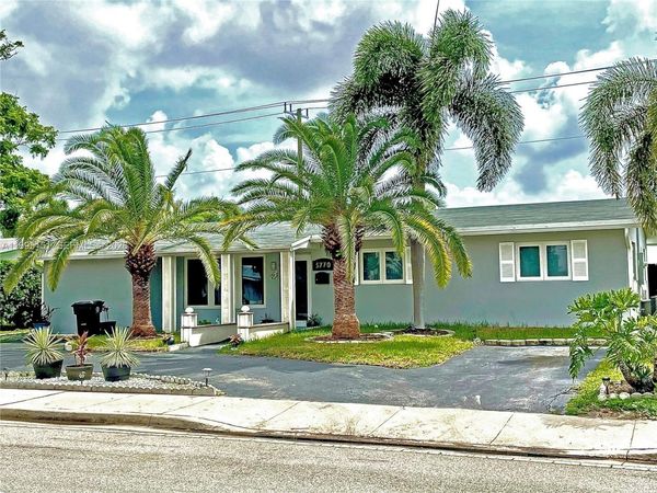 5770 NE 18th Ave, Fort Lauderdale, FL 33334