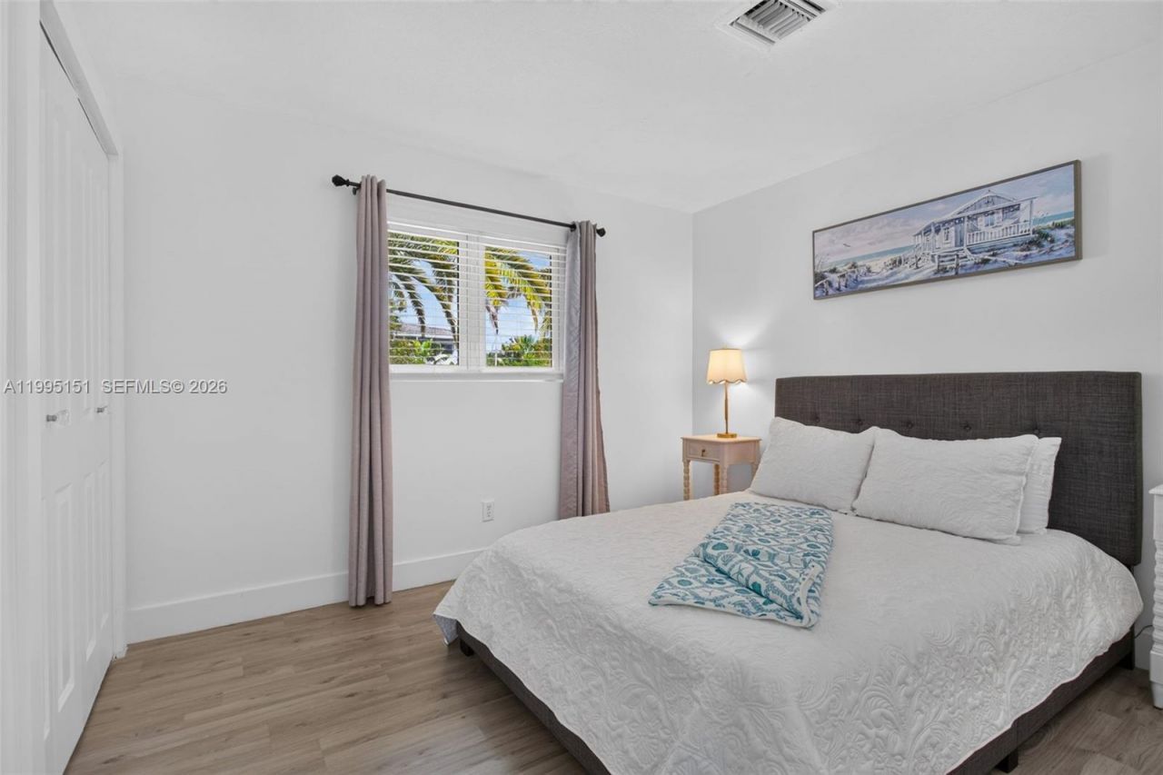 5770 NE 18th Ave, Fort Lauderdale, FL 33334 Photo