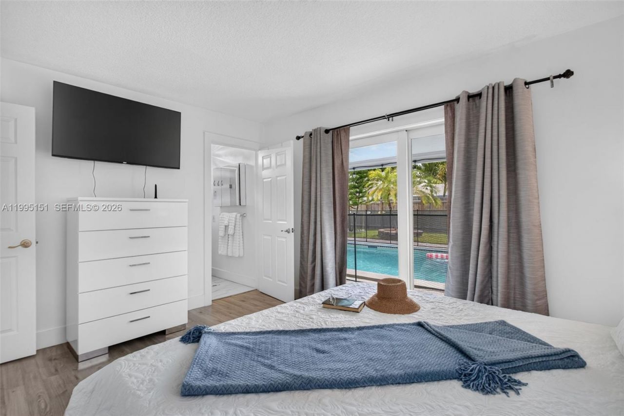 5770 NE 18th Ave, Fort Lauderdale, FL 33334 Photo