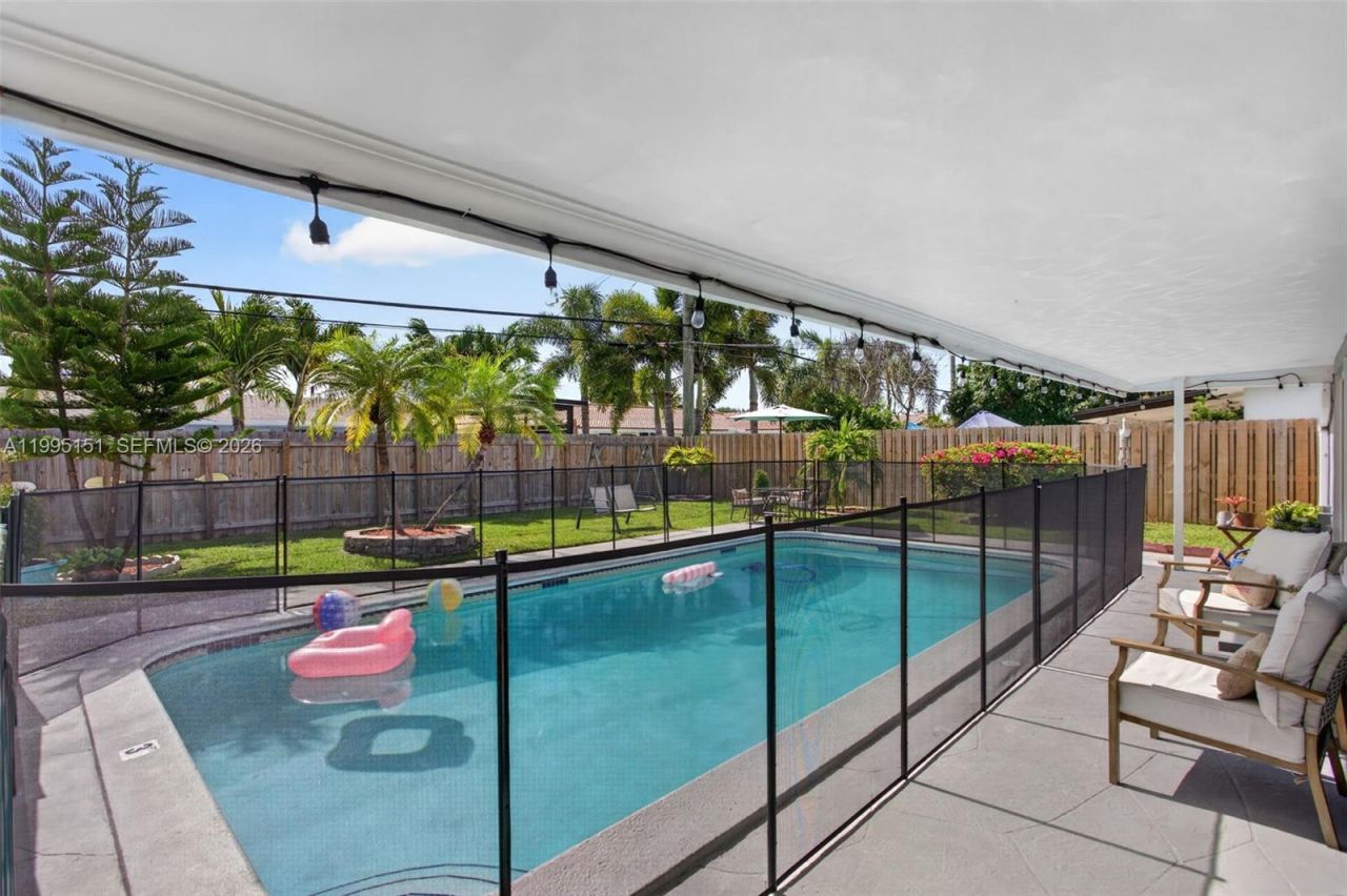 5770 NE 18th Ave, Fort Lauderdale, FL 33334 Photo