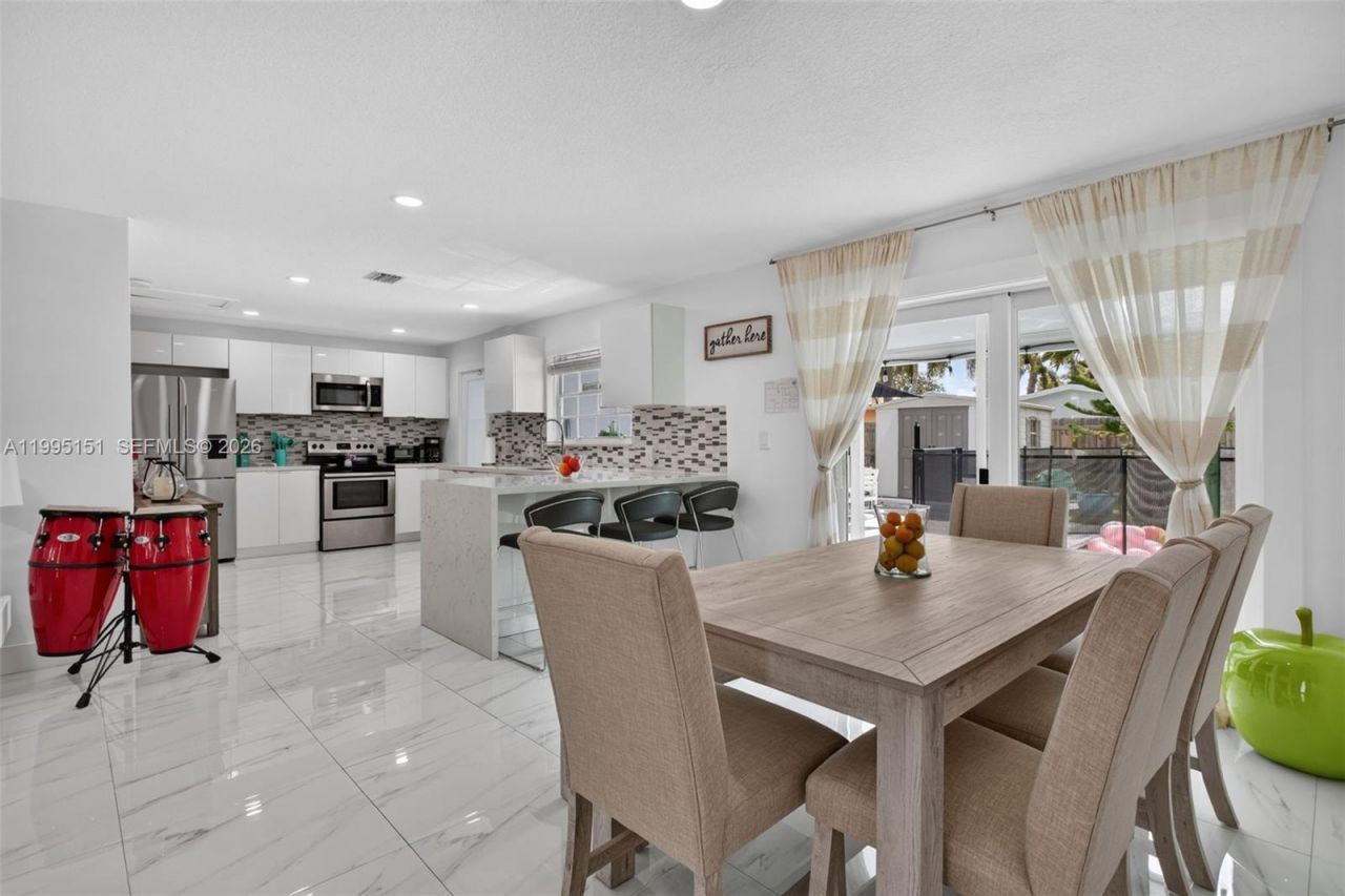 5770 NE 18th Ave, Fort Lauderdale, FL 33334 Photo