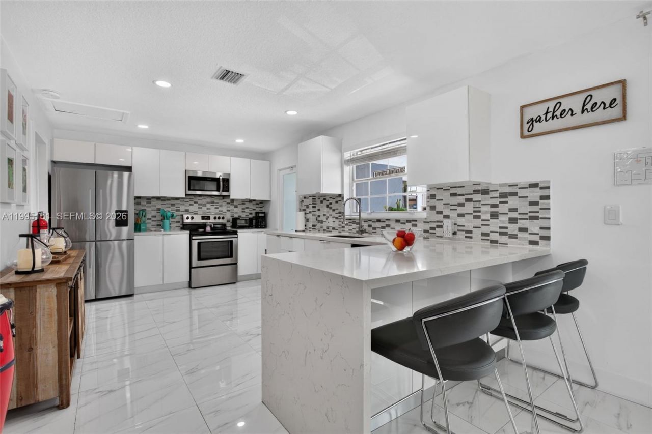 5770 NE 18th Ave, Fort Lauderdale, FL 33334 Photo