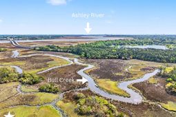 2340 Ashley River Road photo 4
