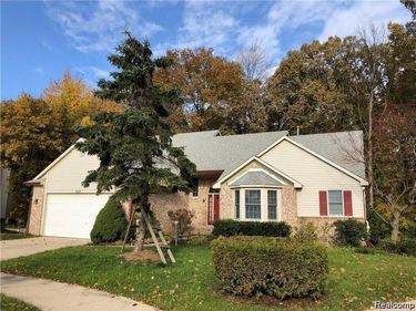 3219 Featherstone Court, Ann Arbor, MI 48105