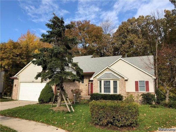 3219 Featherstone Court, Ann Arbor, MI 48105