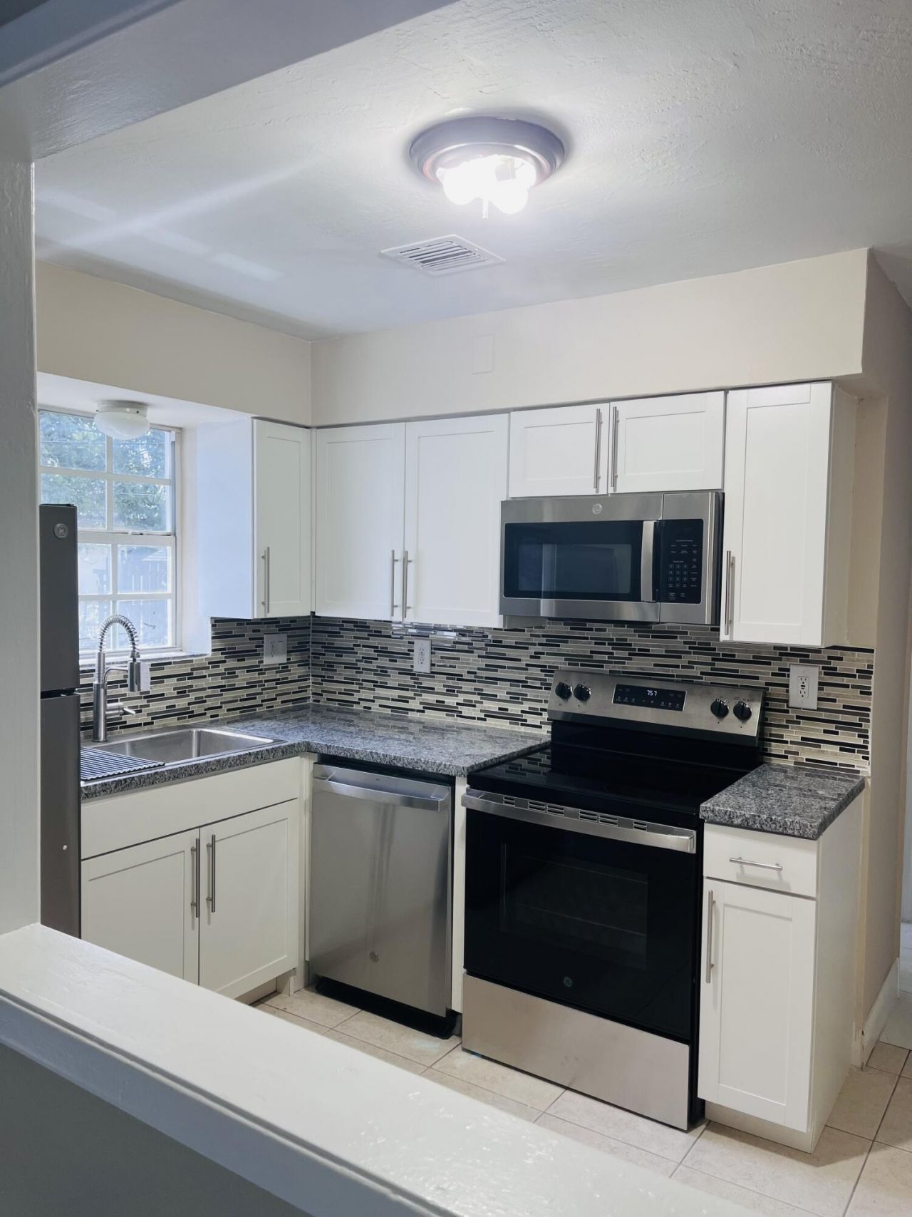 2649 Jamaica Drive, Miramar, FL 33023 Photo