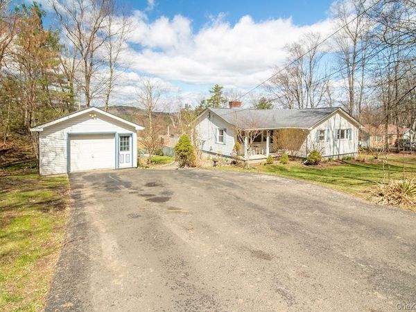 4 Old Plank Road , Ellenville, NY 12428