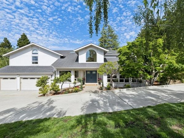 10 Salmark Court, Hillsborough, CA 94010