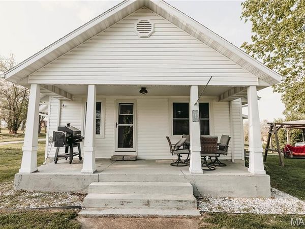 614 10th Street, Vienna, MO 65582