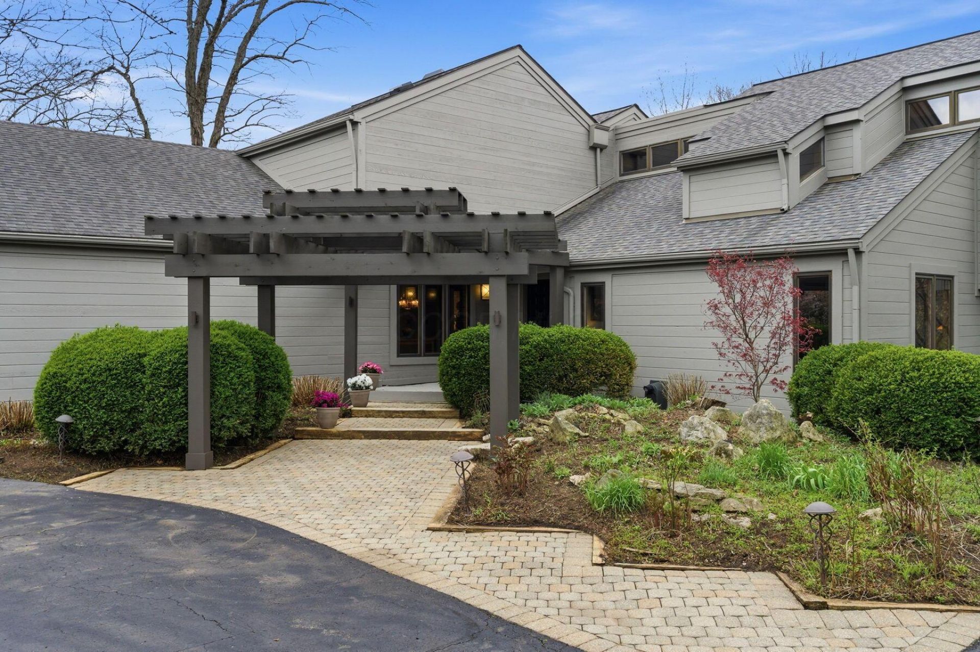 235 Partridge Bend , Powell, OH 43065 Main Photo