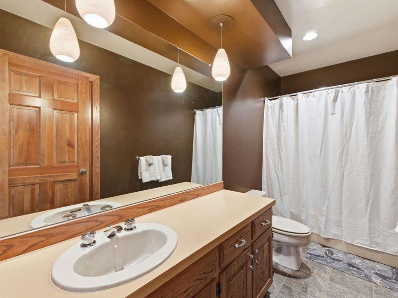 235 Partridge Bend , Powell, OH 43065 Photo 39